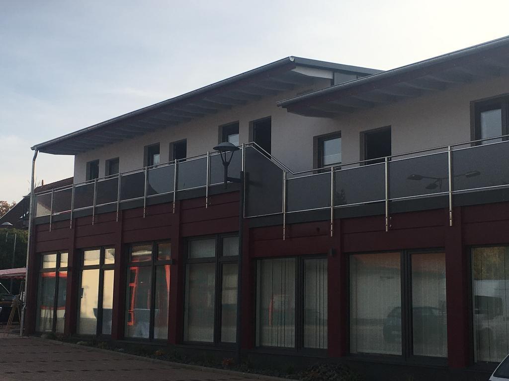 Hotel Boardinghouse Alte Bank Wollstein Exterior foto